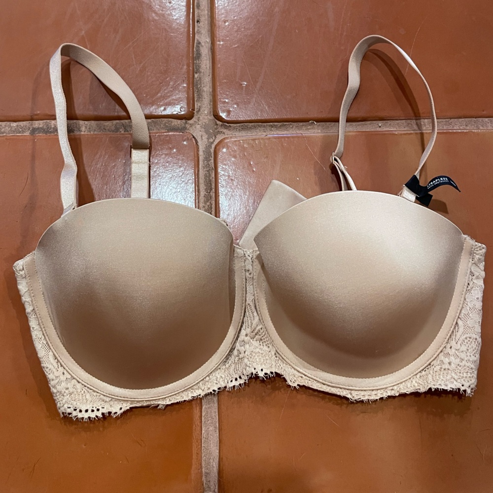 Elegant Nude Lace Trim Bra strapless